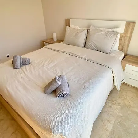 Apartmán 2-bedroom In Newtown W Pool Albufeira