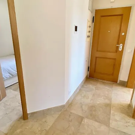 Apartamento 2-bedroom In Newtown W Pool *
